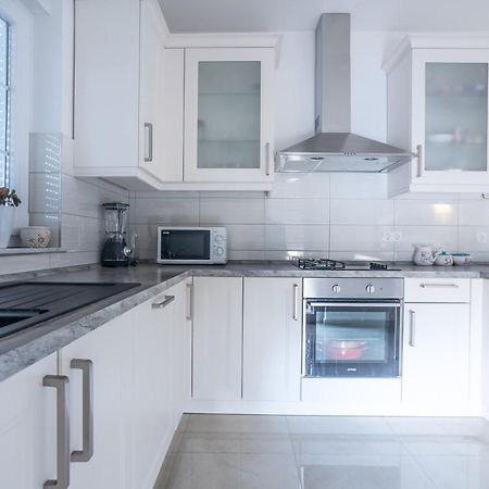 Apartments Sandrina ヴーシ エクステリア 写真