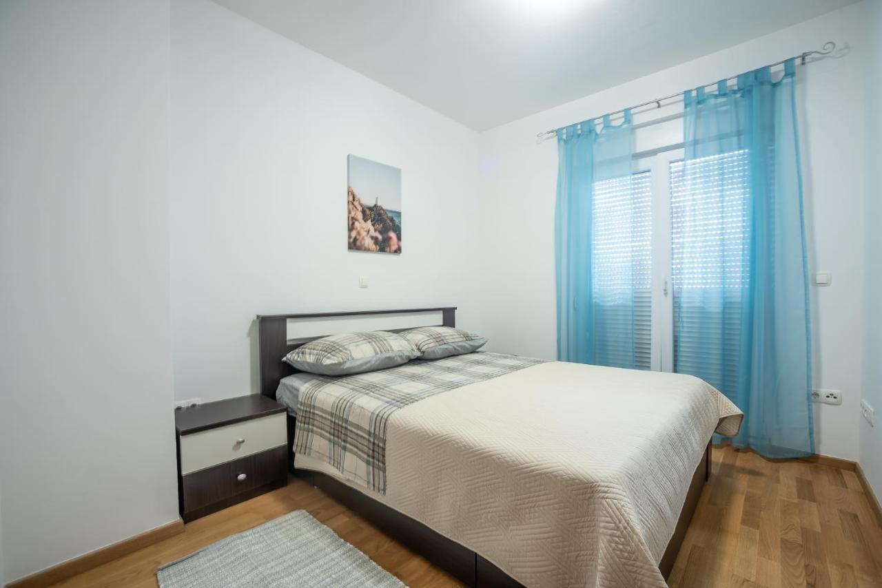 Apartments Sandrina ヴーシ エクステリア 写真