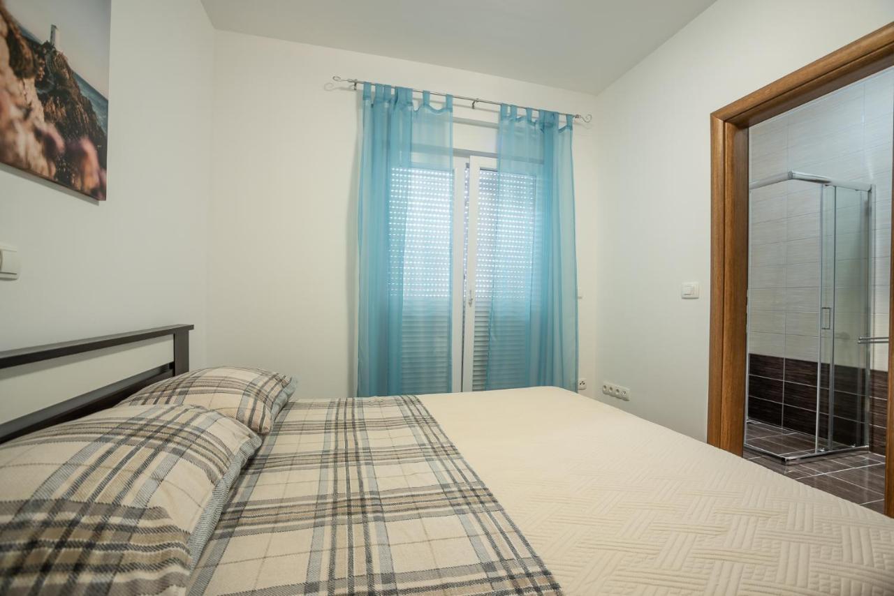 Apartments Sandrina ヴーシ エクステリア 写真