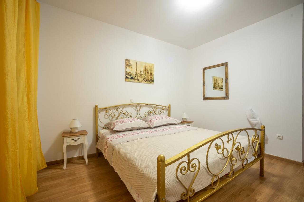 Apartments Sandrina ヴーシ エクステリア 写真