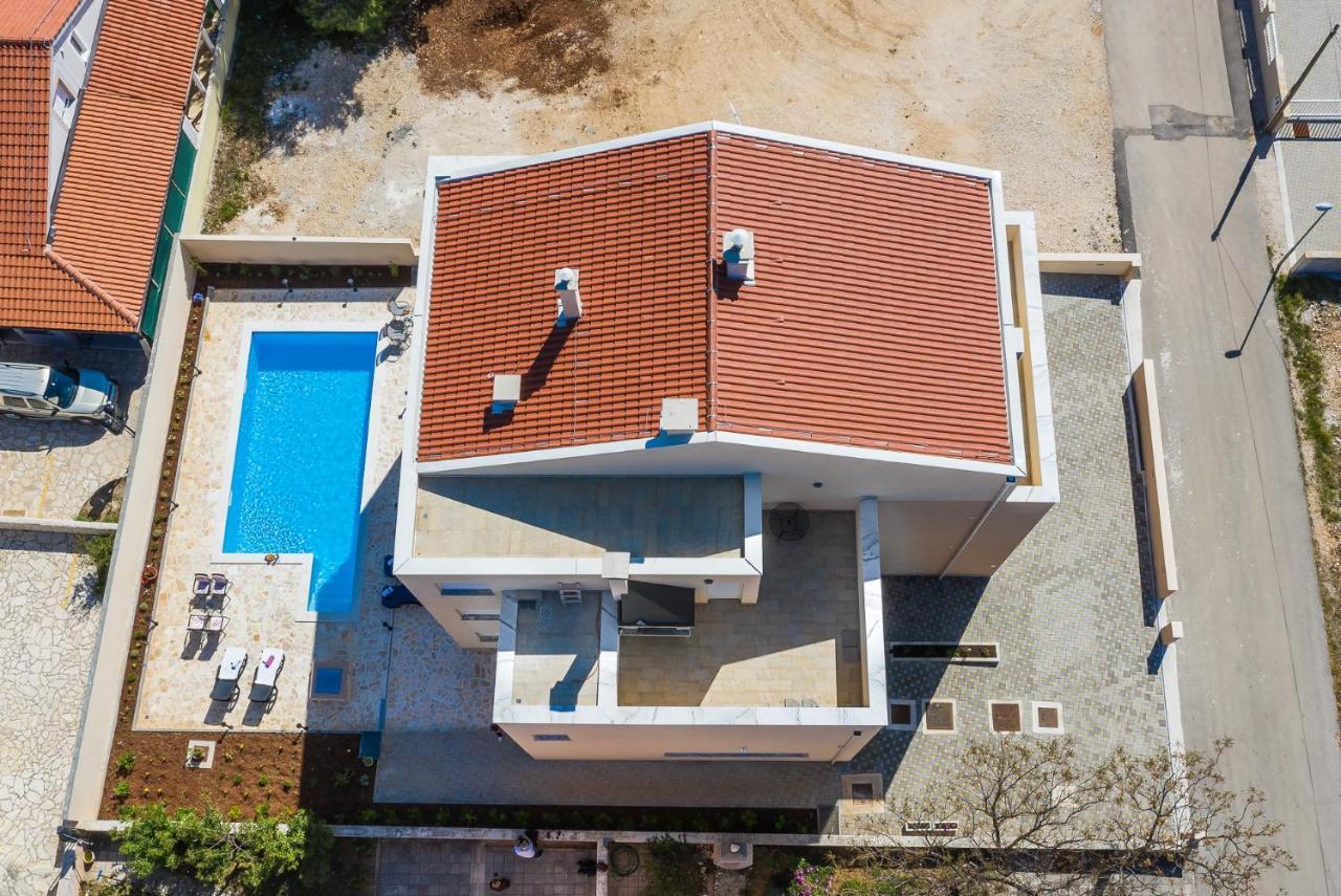 Apartments Sandrina ヴーシ エクステリア 写真